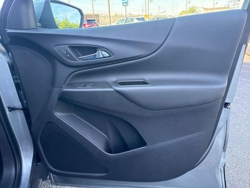 Used 2024 Chevrolet Equinox LT FWD image 30