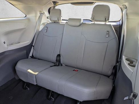 Used 2024 Toyota Sienna XLE image 20