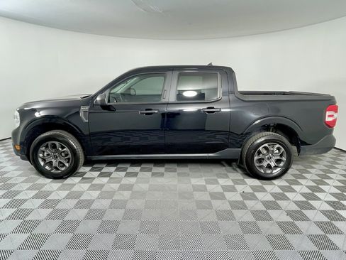 Used 2023 Ford Maverick XLT image 2