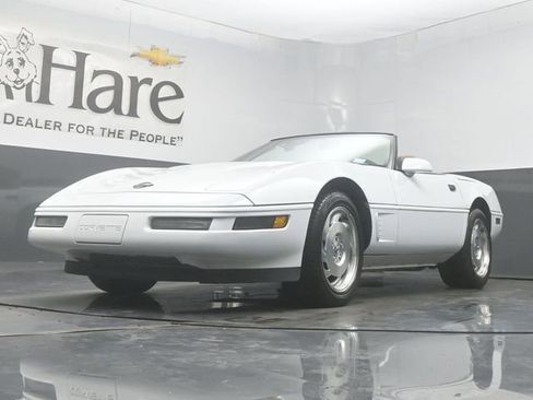 Used 1996 Chevrolet Corvette Convertible RWD image 4