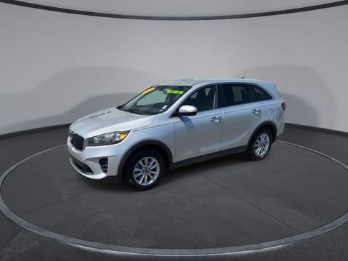 Used 2020 Kia Sorento LX image 5