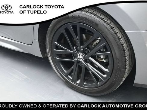 Used 2025 Toyota Camry SE w/ Convenience Package FWD image 15