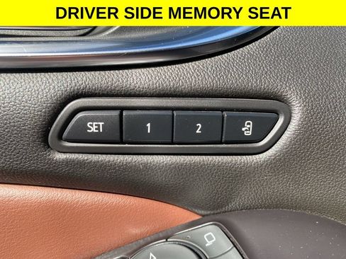 Used 2019 Buick Enclave Avenir w/ Avenir Technology Package FWD image 15