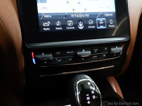 Used 2017 Maserati Quattroporte S GranSport Q4 image 24