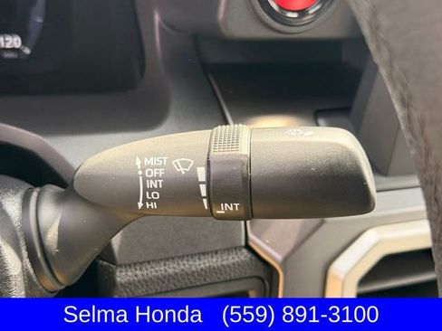 Used 2025 Toyota Tacoma TRD Sport image 16