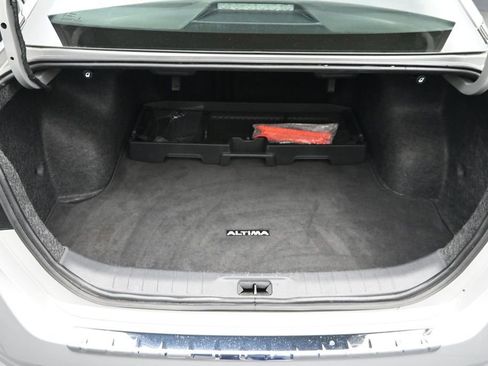 Used 2023 Nissan Altima 2.5 SV w/ SV Premium Package FWD image 16