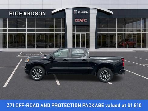 Used 2023 Chevrolet Silverado 1500 RST AWD/4WD image 2