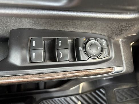 Used 2019 Chevrolet Silverado 1500 LT Trail Boss AWD/4WD image 24