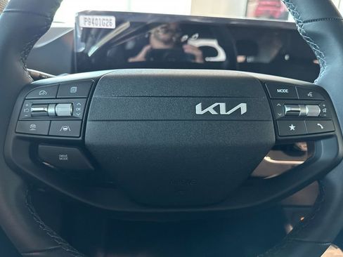 New 2026 Kia K4 EX FWD image 22