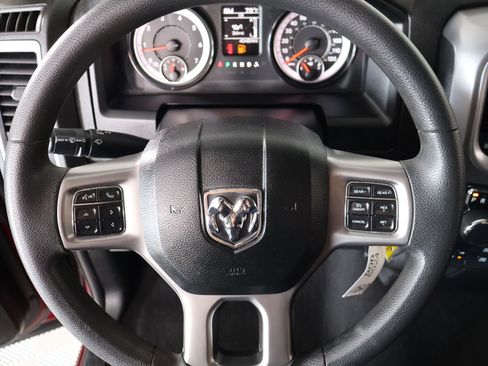 Used 2024 RAM 1500 Classic SLT AWD/4WD image 3