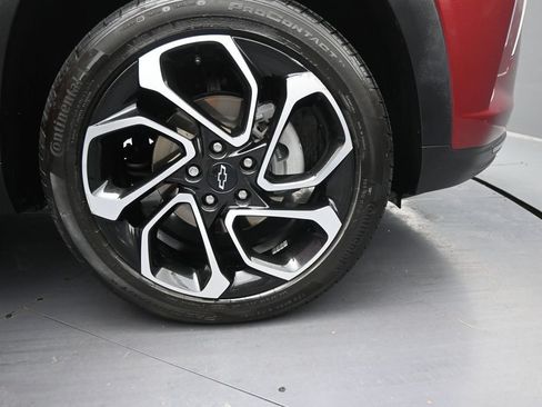 Used 2024 Chevrolet Trax RS FWD image 15
