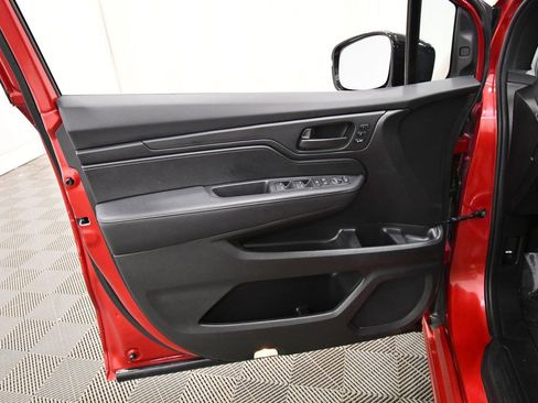 Certified 2025 Honda Odyssey Sport-L image 12