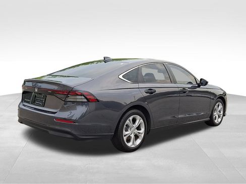 Used 2025 Honda Accord LX image 6