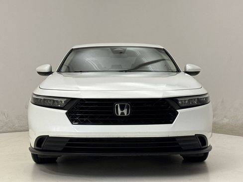Certified 2023 Honda Accord LX image 3