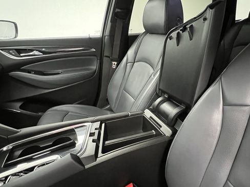 Used 2024 Buick Enclave Premium image 47