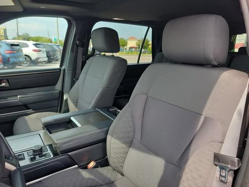Used 2025 Toyota Sequoia SR5 AWD/4WD image 20