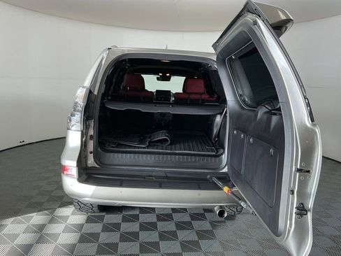 Used 2022 Lexus GX 460 Premium image 30