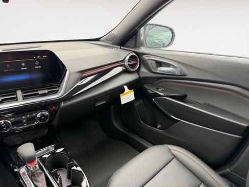 New 2026 Chevrolet Trax RS w/ Driver Confidence Package image 11