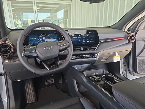 New 2026 Chevrolet Equinox RS w/ Safety and Technology Package image 18