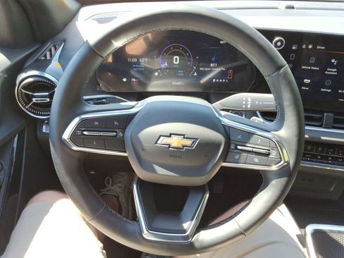 Certified 2025 Chevrolet Equinox LT image 25