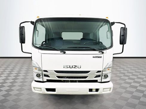 New 2026 Isuzu NPR RWD image 2