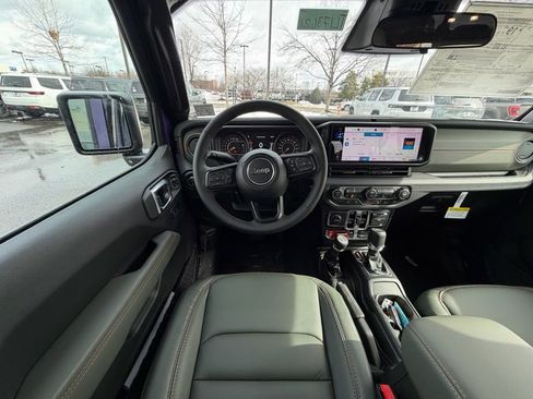 New 2026 Jeep Gladiator Mojave AWD/4WD image 13