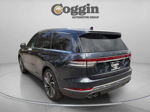 Used 2024 Lincoln Aviator Reserve w/ Equipment Group 201A image 4