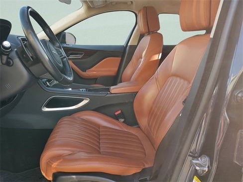 Used 2019 Jaguar F-PACE Portfolio image 27