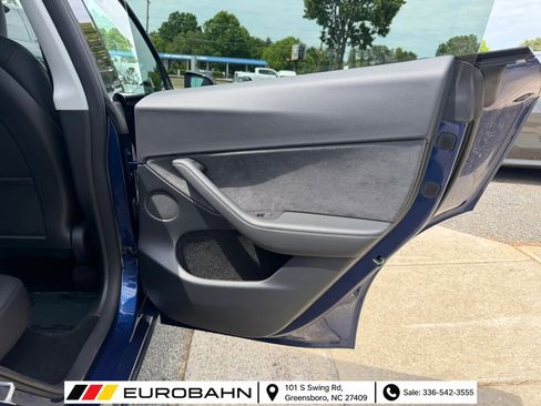Used 2023 Tesla Model Y Performance AWD/4WD image 19