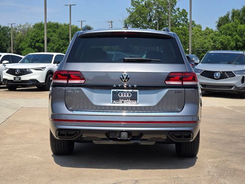 Used 2023 Volkswagen Atlas SEL R-Line AWD/4WD image 9