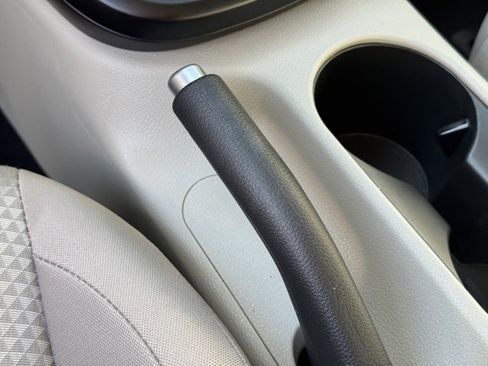 Certified 2025 Kia Soul LX image 21