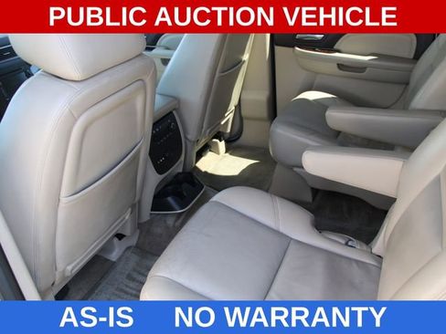 Used 2011 GMC Yukon XL Denali AWD/4WD image 23
