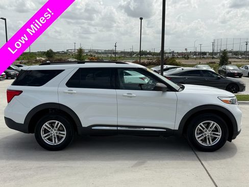 Used 2020 Ford Explorer XLT AWD/4WD image 7
