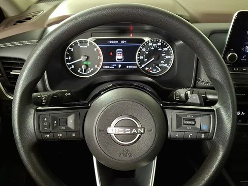 Used 2023 Nissan Rogue SV AWD/4WD image 18