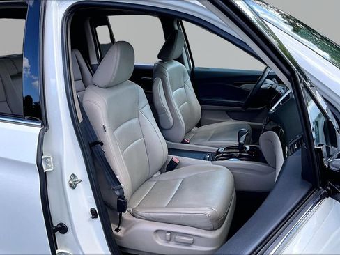 Used 2019 Honda Ridgeline RTL-E image 22