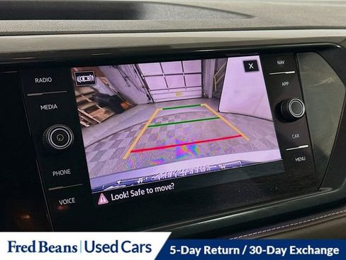 Used 2022 Volkswagen Taos SEL image 14