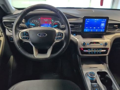 Certified 2023 Ford Explorer XLT AWD/4WD image 16