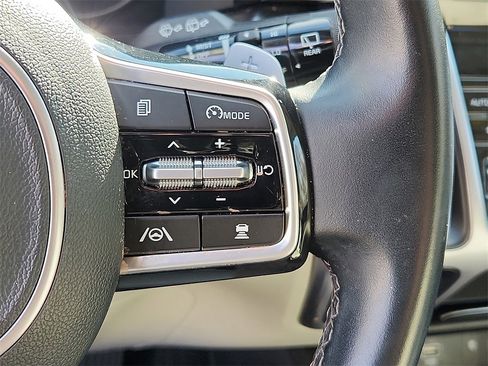 Used 2023 Kia Sorento EX image 23