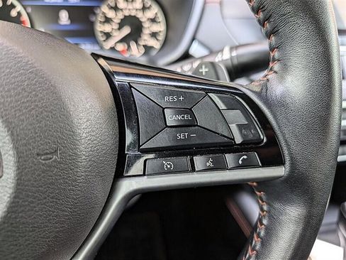 Used 2021 Nissan Altima 2.5 SR w/ SR Premium Package FWD image 22