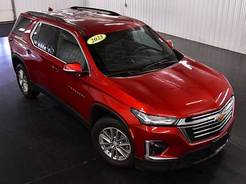 Used 2023 Chevrolet Traverse LT w/ LPO, Floor Liner Package image 12