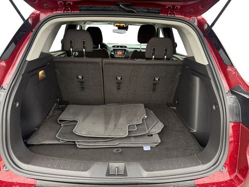 Certified 2023 Chevrolet TrailBlazer LT w/ LPO, Blackout Package image 19