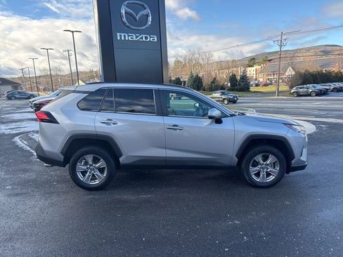 Used 2022 Toyota RAV4 XLE w/ Convenience Package image 16