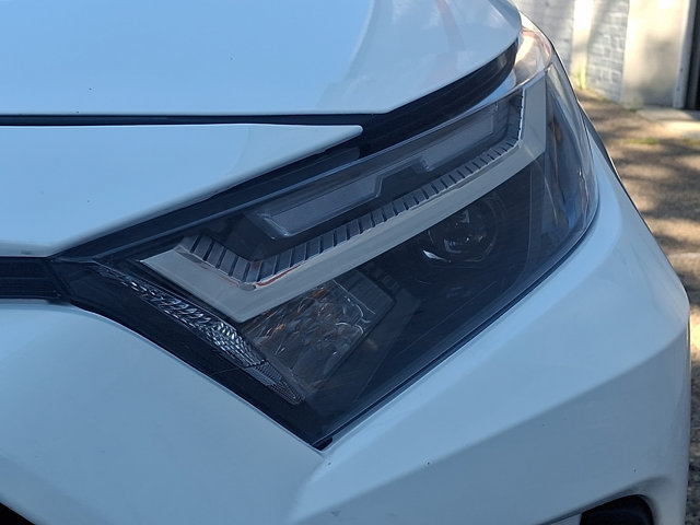 Used 2025 Toyota RAV4 XLE AWD/4WD image 9