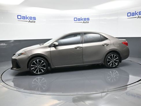 Used 2018 Toyota Corolla SE image 4