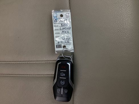 Used 2016 Lincoln MKZ Hybrid image 41