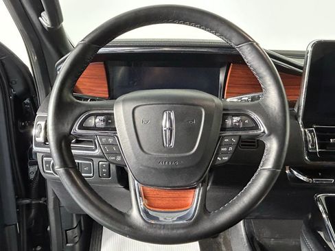Used 2020 Lincoln Navigator L Reserve w/ Luxury Package AWD/4WD image 31