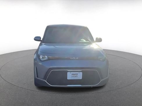 Used 2025 Kia Soul LX w/ LX Technology Package image 4