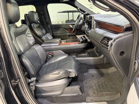 Used 2023 Lincoln Navigator L Reserve AWD/4WD image 14