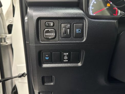 Certified 2021 Toyota 4Runner Limited AWD/4WD image 29