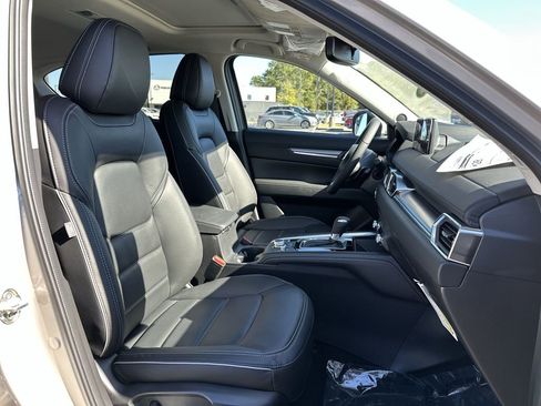 New 2025 MAZDA CX-5 AWD 2.5 S w/ Premium Plus Pkg image 24